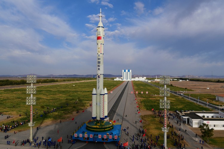 Kina šalje astronaute na najdužu svemirsku misiju
