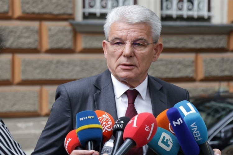 Džaferović: Naći rješenje bez reagovanja visokog predstavnika