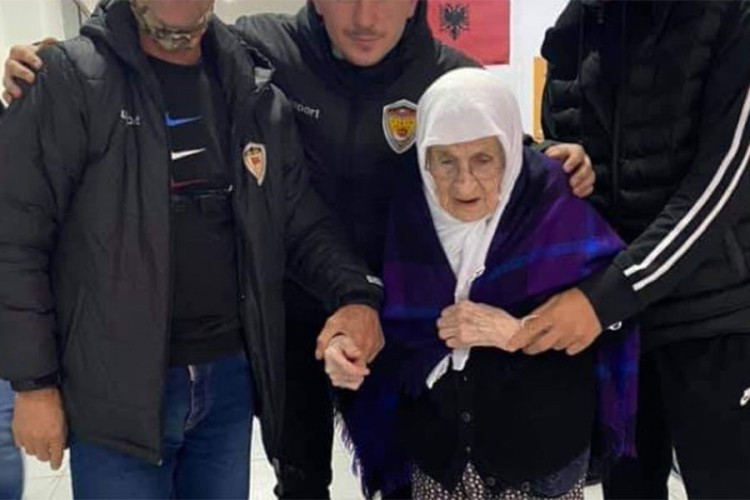 Starica od 109 godina glasala na lokalnim izborima na KiM