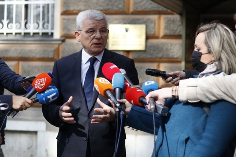 Džaferović: Ako Dodik nastavi, međunarodna zajednica mora oštrije reagovati