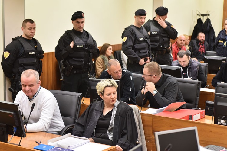 Promjena članova vijeća odgodila suđenje u slučaju "Krunić"