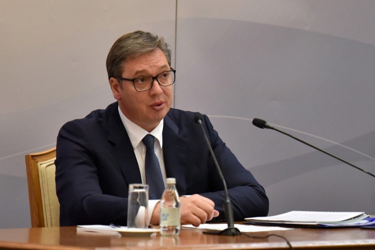 Vučić: Zadovoljan sam izlaznošću i odgovornim odlukama Srpske liste