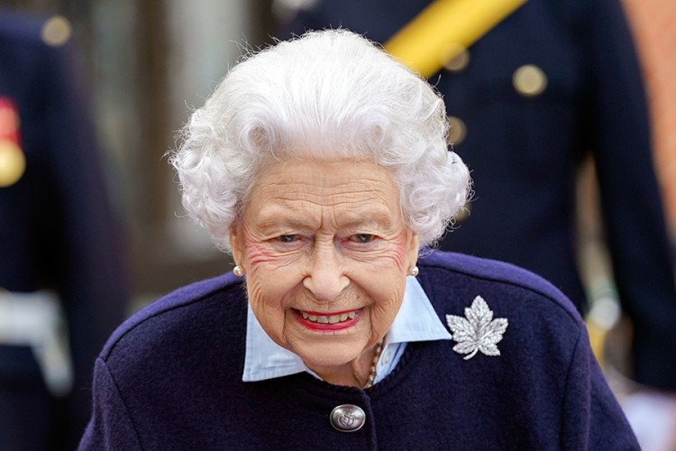 Kraljica Elizabeta otkazala putovanje: "Dobre je volje"