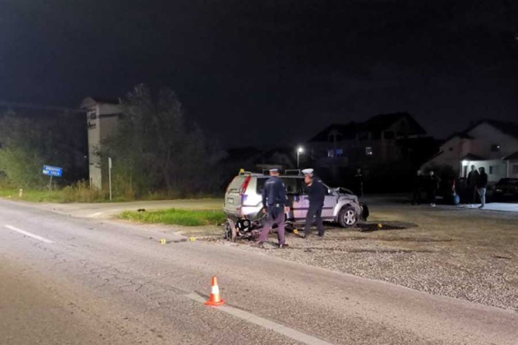 Težak udes u Prijedoru, dvije osobe prevezene na UKC RS