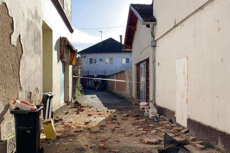 Zima na pragu, a izgradnja kuća razorenih u zemljotresu nije ni počela