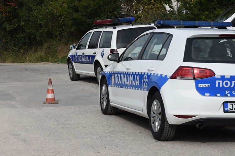 U Doboju pronađeno osam stranaca, uhapšen vozač iz Bihaća