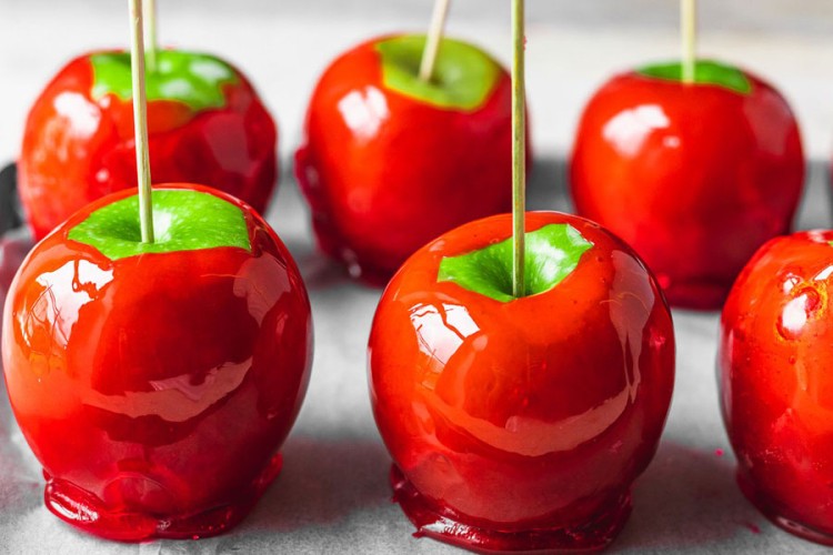 Napravite jesenju poslasticu - ušećerene jabuke
