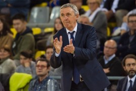Pešić odredio 12 košarkaša za povratnički debi na klupi Srbije