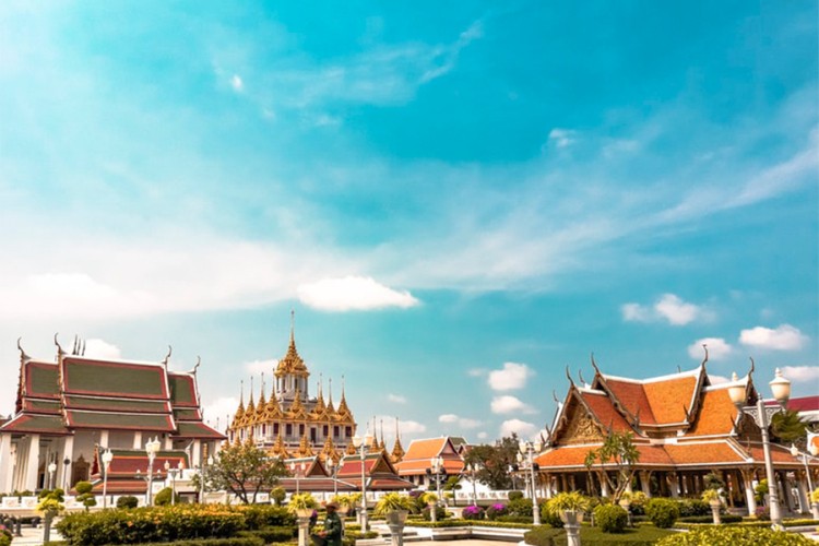 Stizu prvi strani turisti na Tajland poslije 18 mjeseci