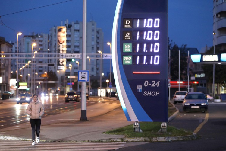 Hrvatska će produžiti zamrzavanje cijena goriva