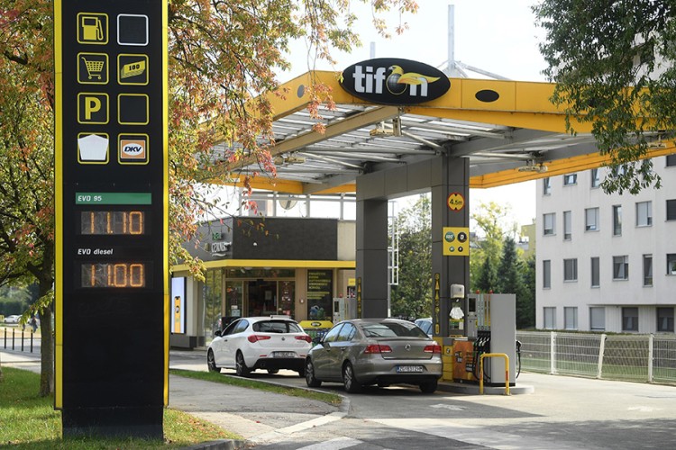 Vlada Hrvatske produžila zamrzavanje cijena goriva, ali ima novo pravilo