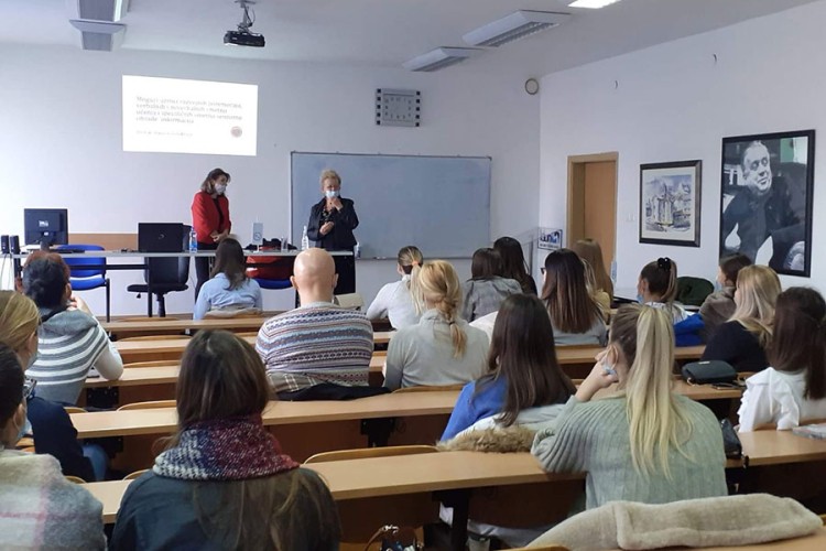 Predavanje prof. dr Slavice Golubović o uzrocima verbalnih i neverbalnih smetnji učenja