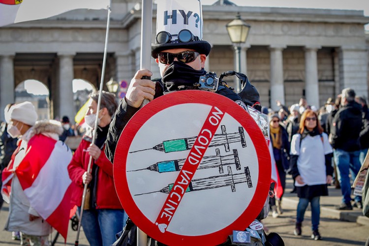 Protesti u Beču zbog lockdowna i obavezne vakcinacije