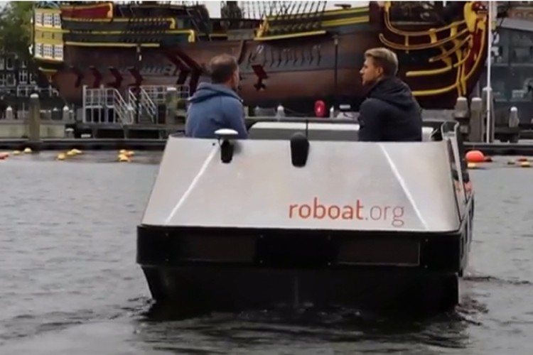 Roboat, čamac koji plovi amsterdamskim kanalima bez kormilara