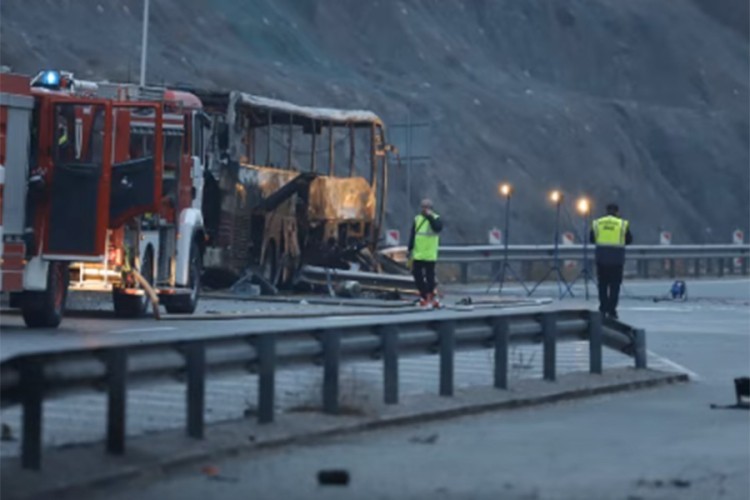 Izgorjeli autobus u Bugarskoj nije imao licencu, preduzeću oduzeta dozvola za rad