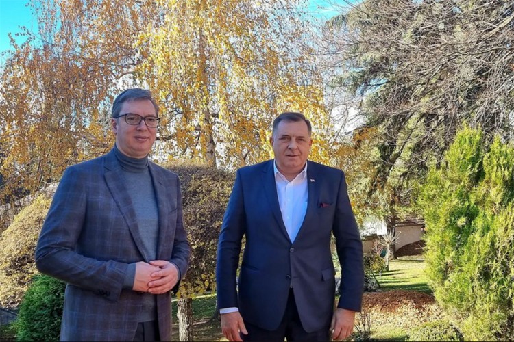 Vučić se u Beogradu sastao sa Dodikom