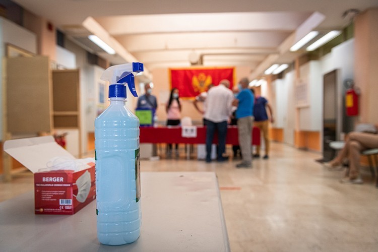 Počeli izbori u Crnoj Gori: Cetinje, Mojkovac i Petnjica biraju lokalnu vlast