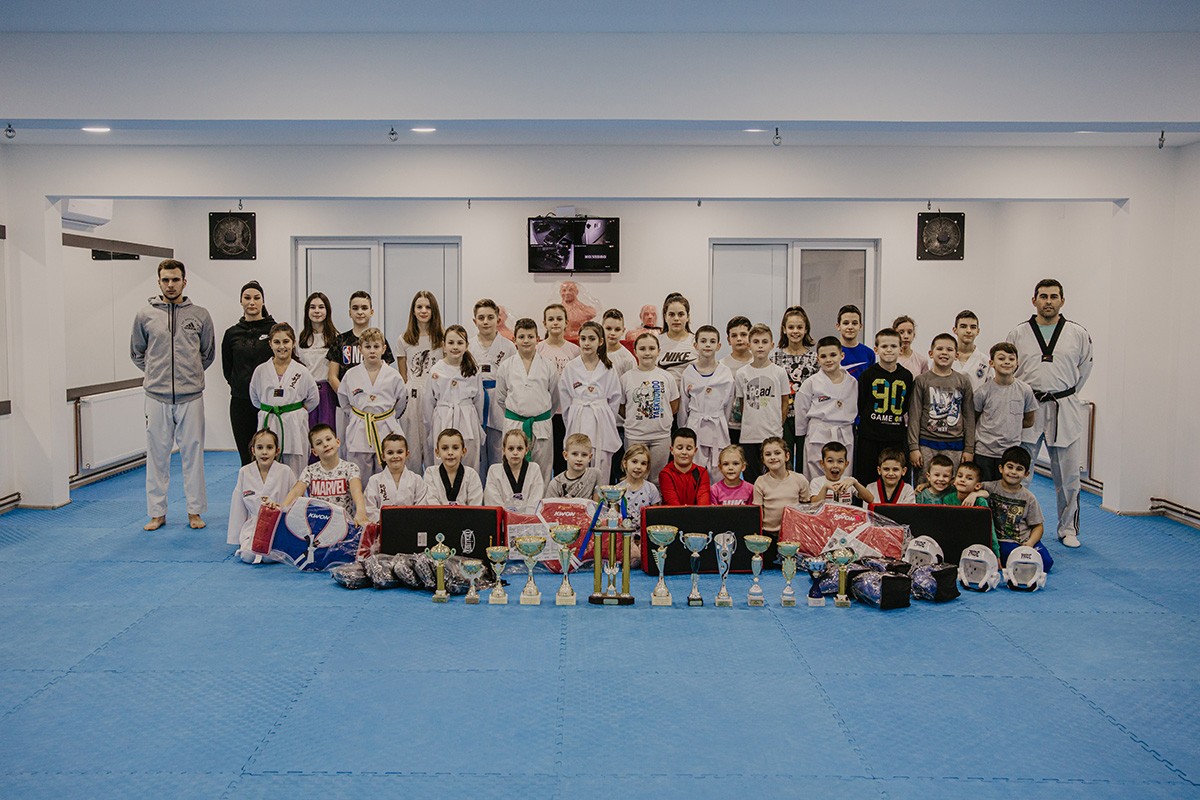 Za nova odličja: Mozzart donirao opremu Taekwondo klubu Sokol