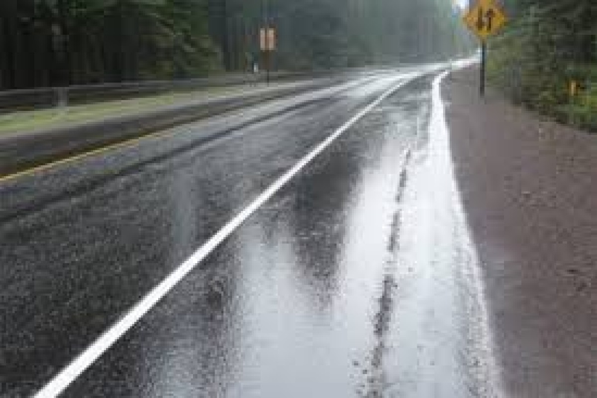 Vozači oprez: Klizavi kolovozi, smanjena vidljivost zbog magle