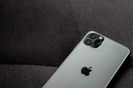 Sljedeći iPhone bi mogao imati dva otvora za senzore u ekranu
