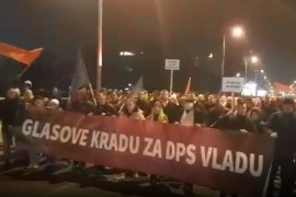 Protest u Podgorici zbog najavljenog izglasavanja nepovjerenja Vladi