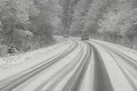 Vozači oprez, snijeg otežava saobraćaj u istočnim krajevima
