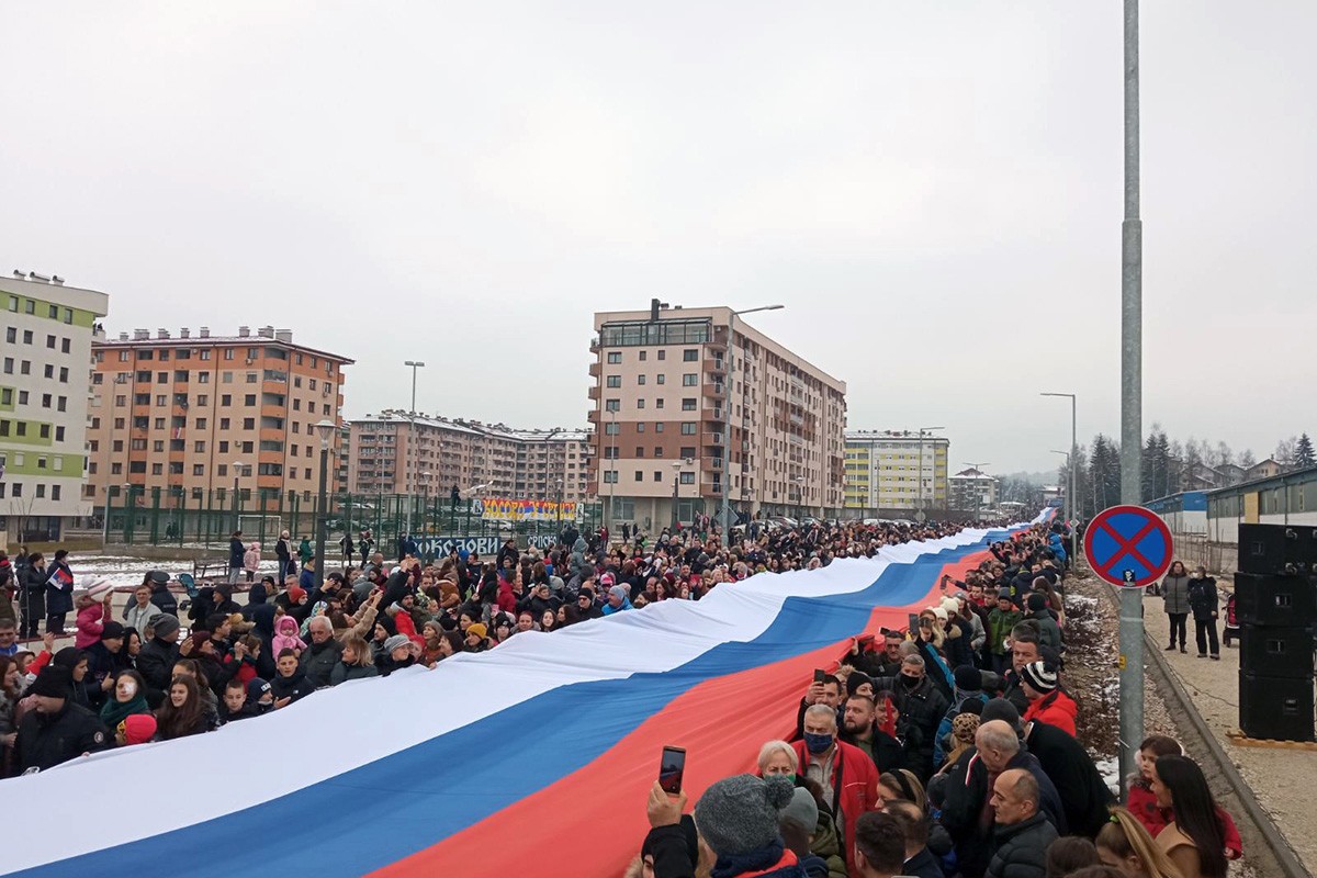 U Istočnom Sarajevu se zavijorila najduža zastava Srpske u Evropi