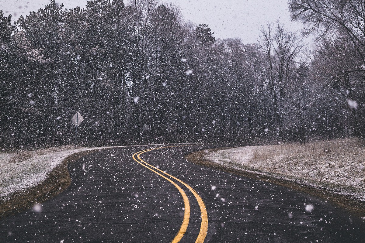 Vozači oprez: Prilagoditi vožnju zbog snježnih padavina