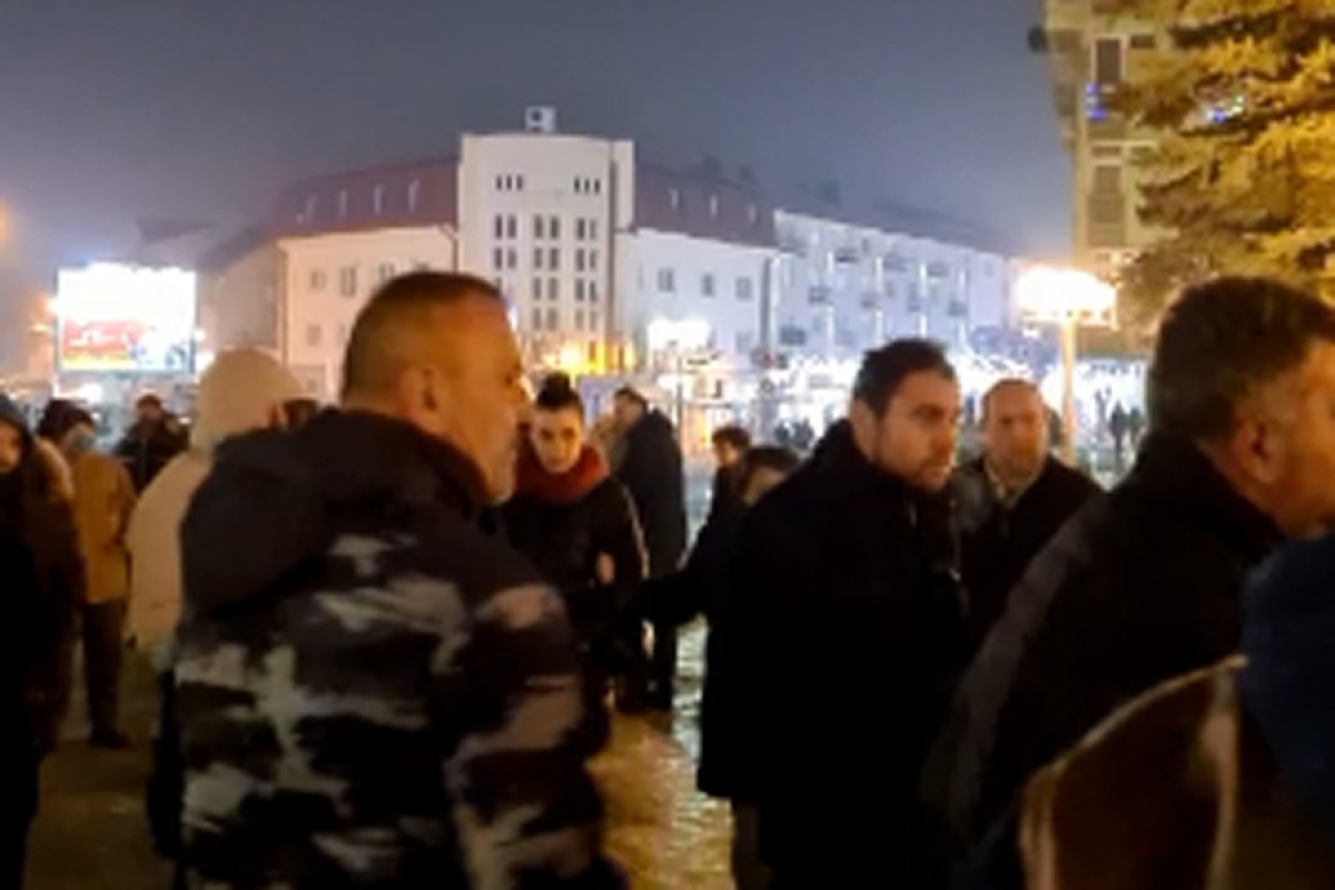 Protest u Pljevljima i Beranama zbog prijedloga o manjinskoj vladi