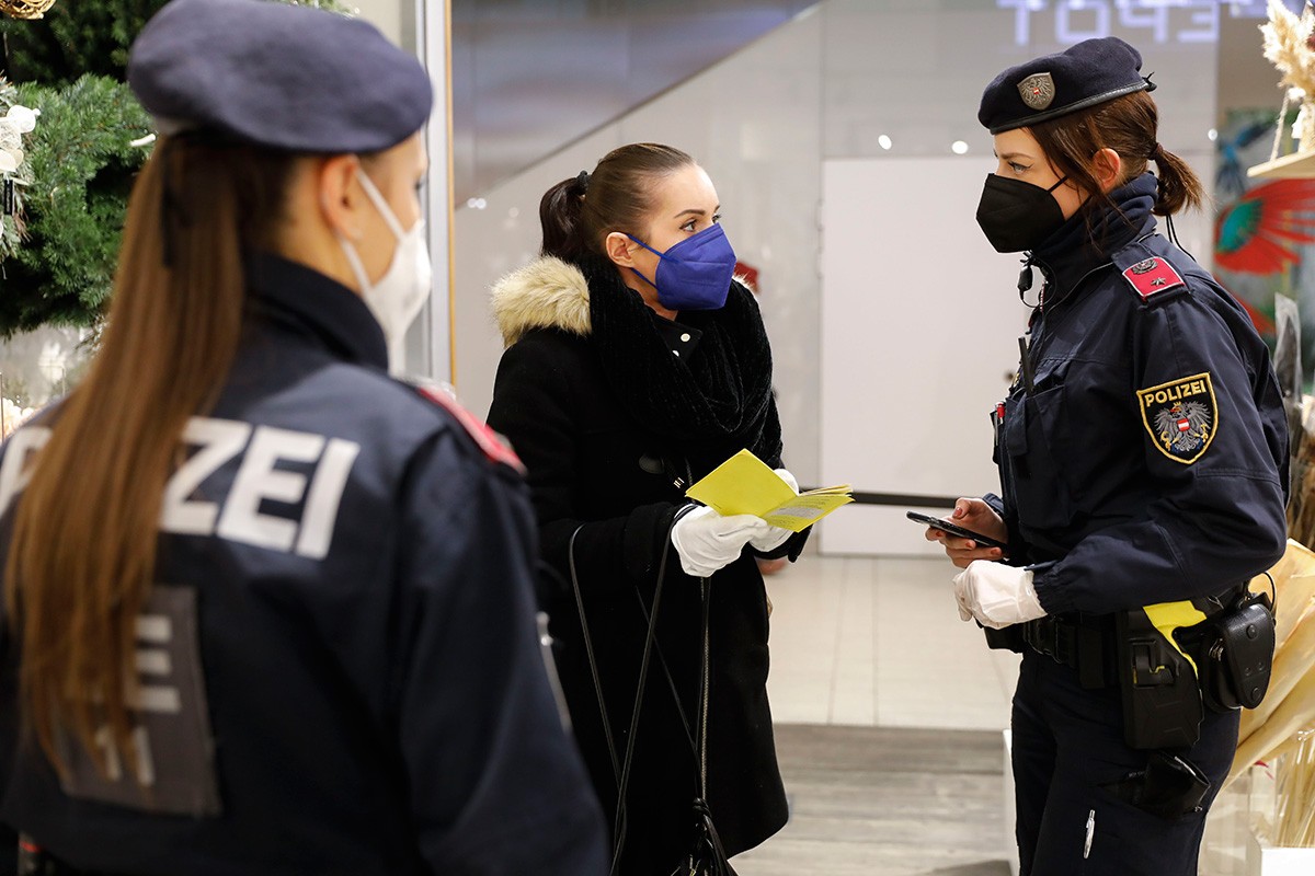Austrijska policija ne želi da kontroliše obaveznu vakcinaciju