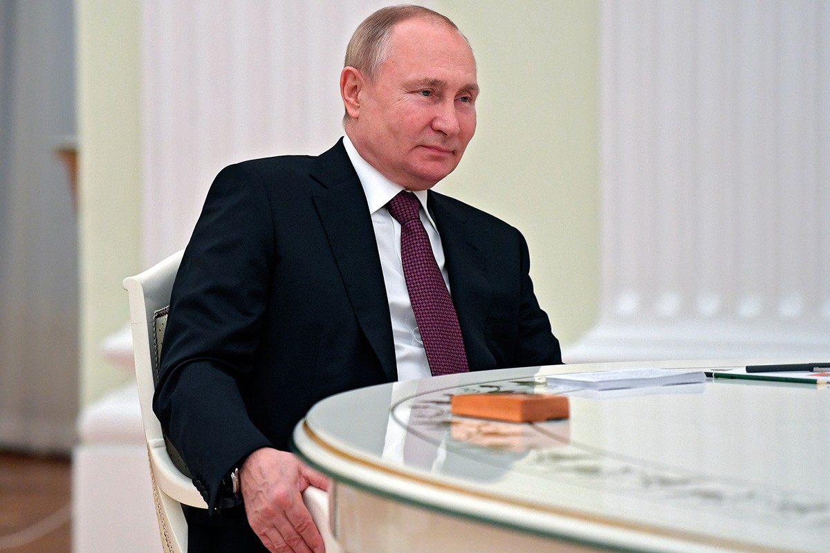 Mediji: Kakve sankcije čekaju Putina ako napadne Ukrajinu