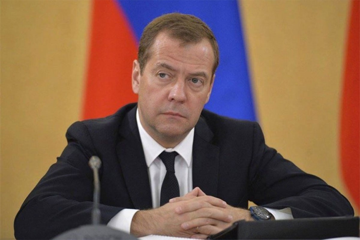 Medvedev: Da izbjegnemo rat, moramo pregovarati