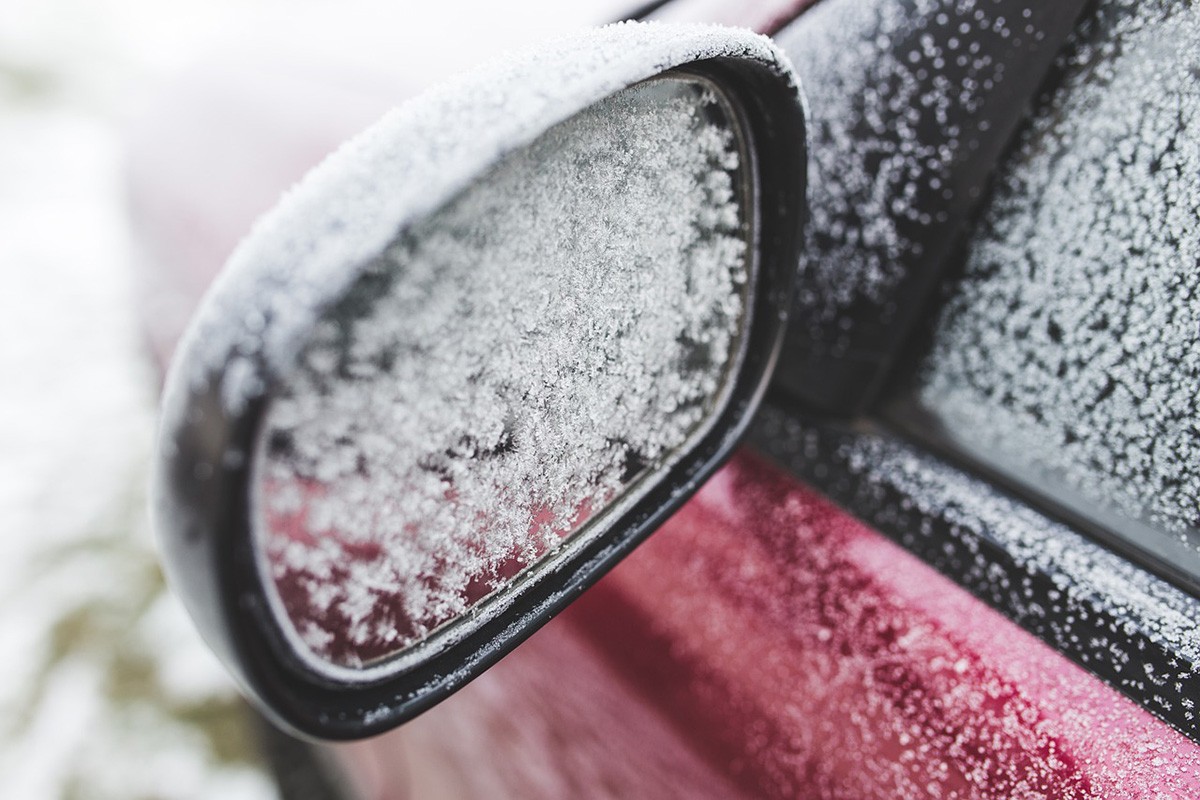 Dvije greške svi prave zimi u čišćenju kola i tako ih oštećuju