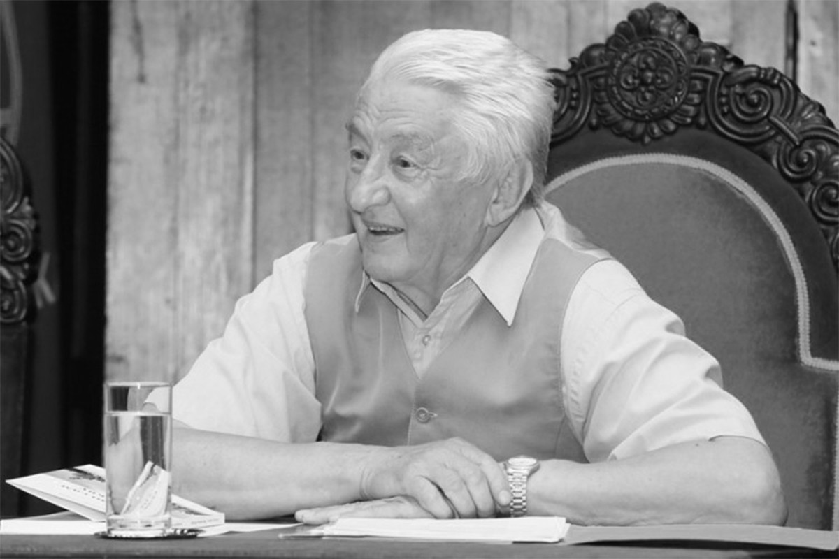 Preminuo pisac i profesor Tihomir Levajac