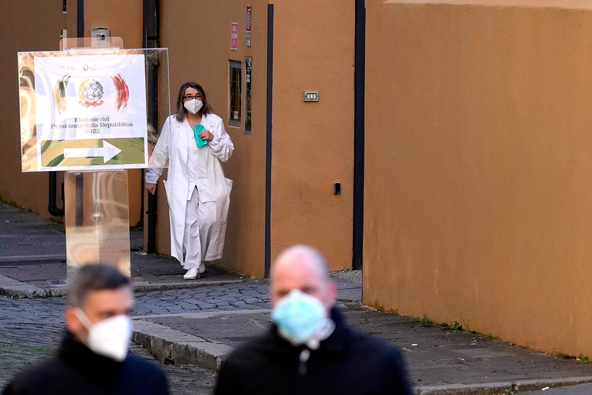 Evropske države ukidaju restrikcije, dolazi li kraj pandemije?