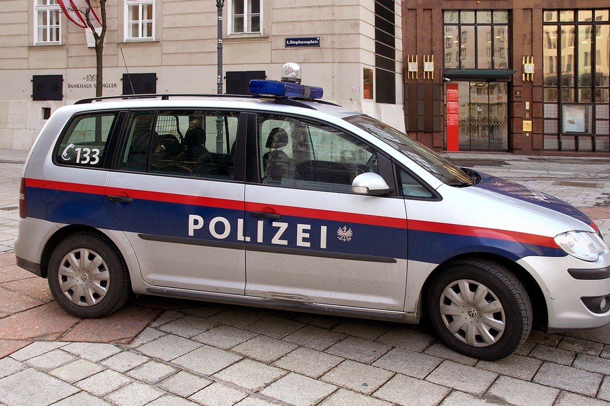 Majka i kćerka iz Srbije pretukle i opljačkale ženu u Beču