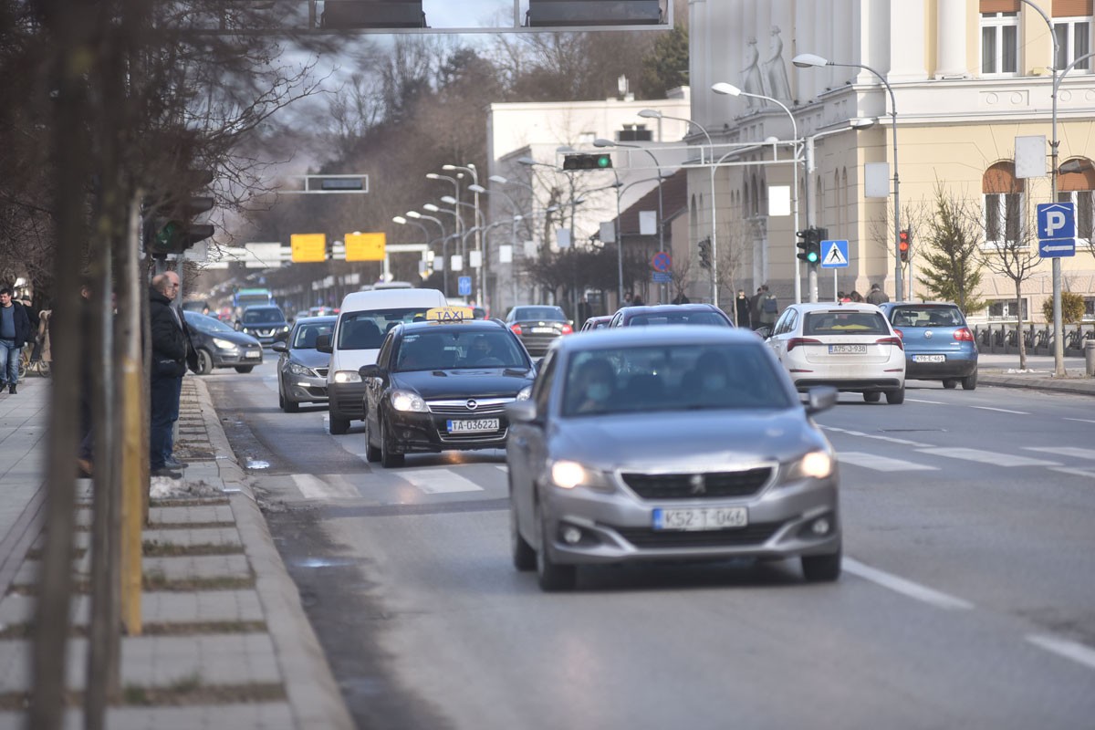 Taksisti u BiH razmišljaju o povećanju cijena
