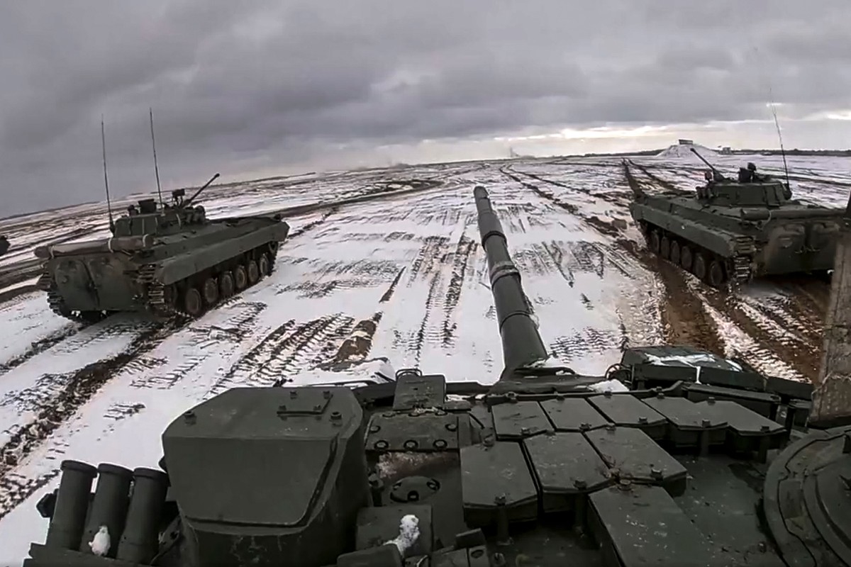 "Ukrajinski tenkovi se grupišu u Donbasu"