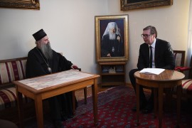 Vučić razgovarao sa patrijarhom Porfirijem