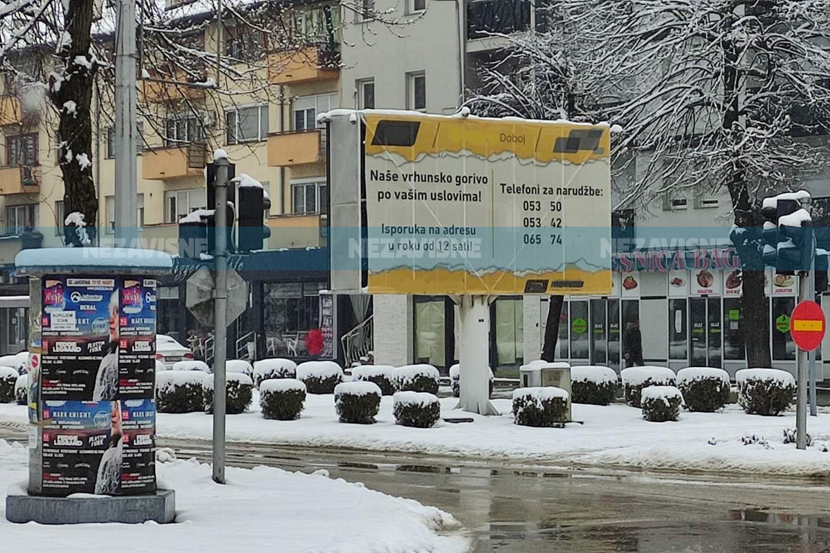 Nesvakidašnji bilbord: Pumpa u BiH dovozi gorivo na kućnu adresu
