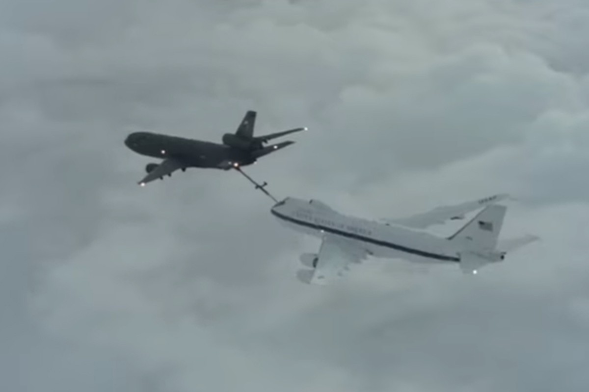 SAD u Evropu poslale "leteći Pentagon", avion koji je u stanju da izdrži nuklearni udar