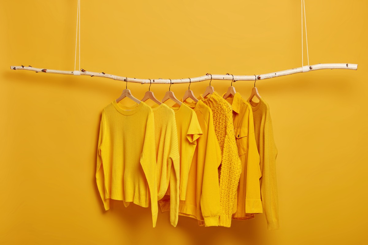 Raskošna žuta boja apsolutni proljećni modni trend