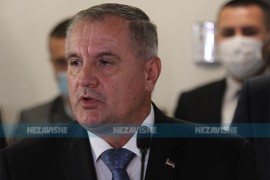 Višković čestitao 1. maj: Prioritet Vlade poboljšanje životnog standarda
