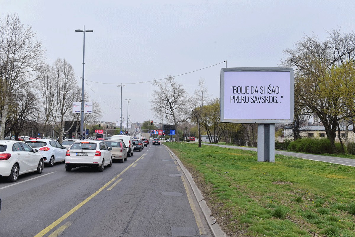 Bilbordi sa neobičnim porukama osvanuli i na ulicama Beograda