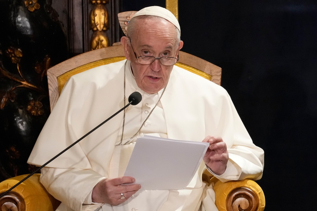 Papa kritikovao "moćnika" sa istoka