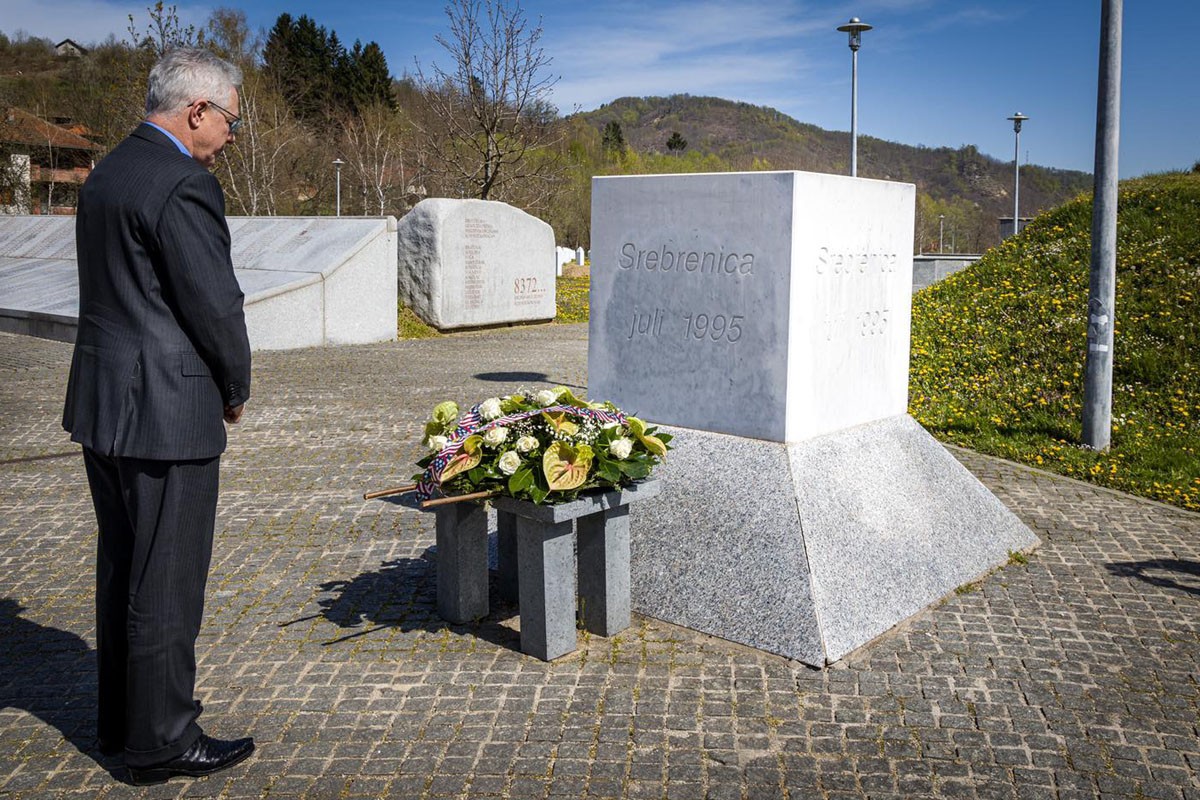Marfi poručio iz Srebrenice da su krivi pojedinci, a ne etničke grupe