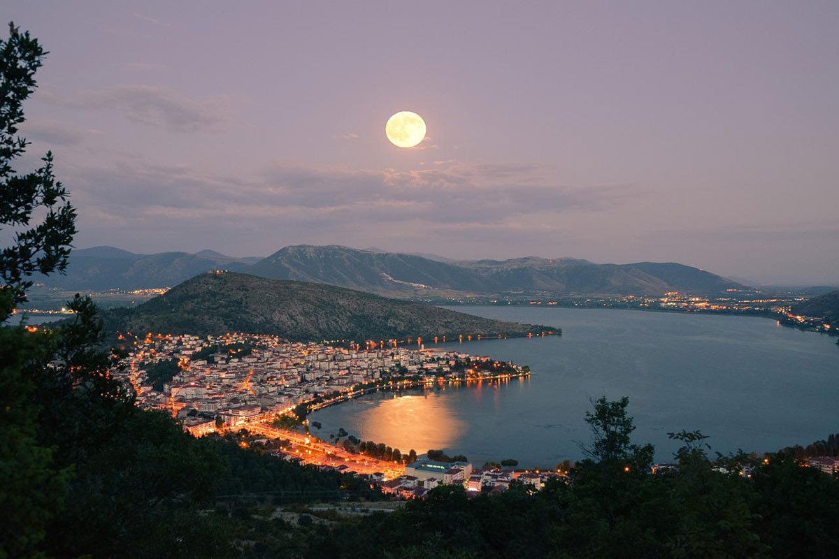 Grčko ostrvo u potpunosti prelazi na električnu mobilnost
