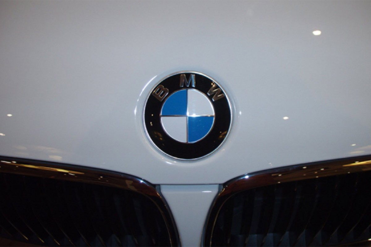 BMW vozio na auto-putu 235 kilometara na čas