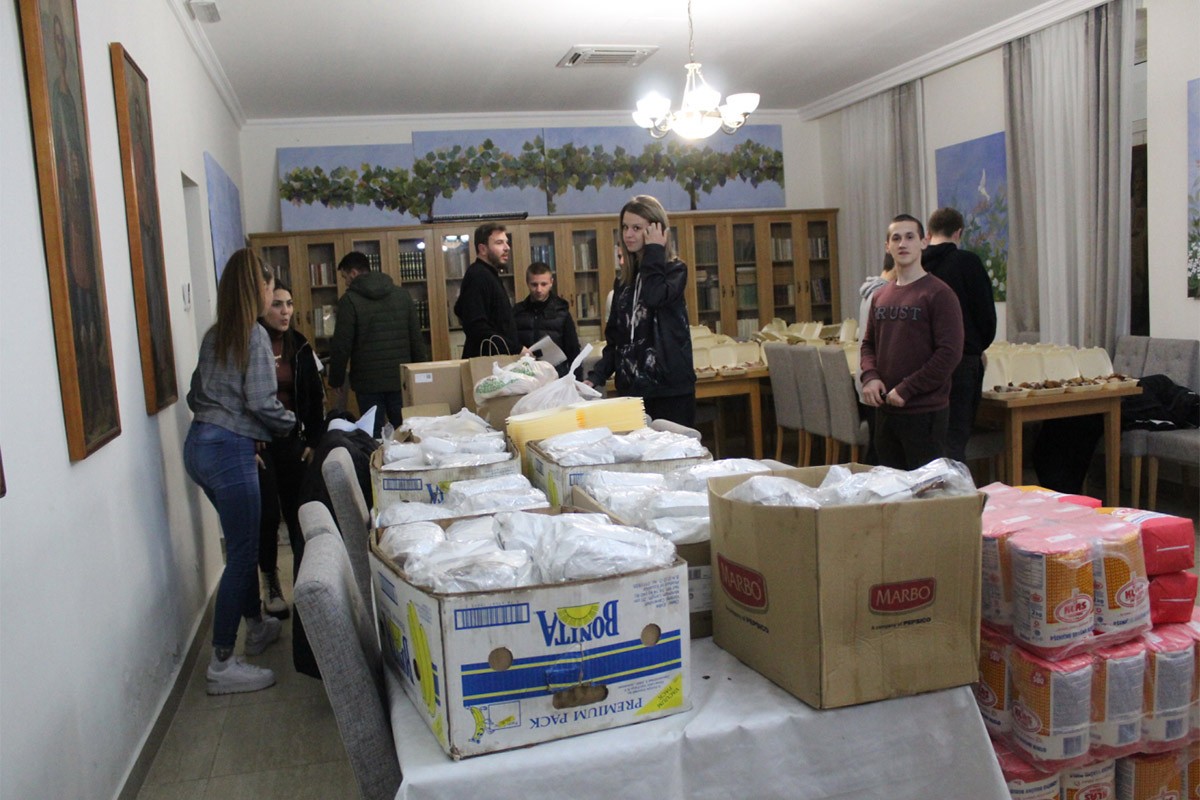 Fondacija "Sveti Vukašin" pripremila 70 vaskršnjih paketa