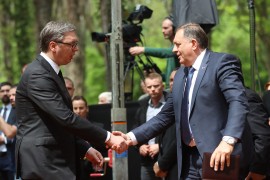 Vučić u Gradini: Tražim odgovore o uzrocima zla; Dodik: Dolina tišine i tuge